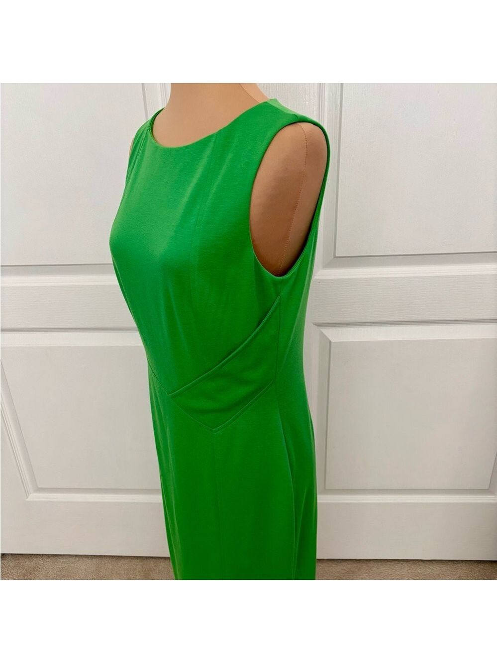 David Meister Emerald Green Sheath Dress | Size 8 | Elegant & Flattering Fit - Picture 3 of 10